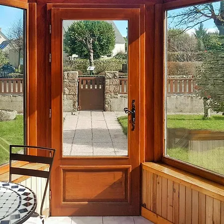 4 Bedroom Amazing In S Thegonnec * Le Cloitre-Saint-Thegonnec